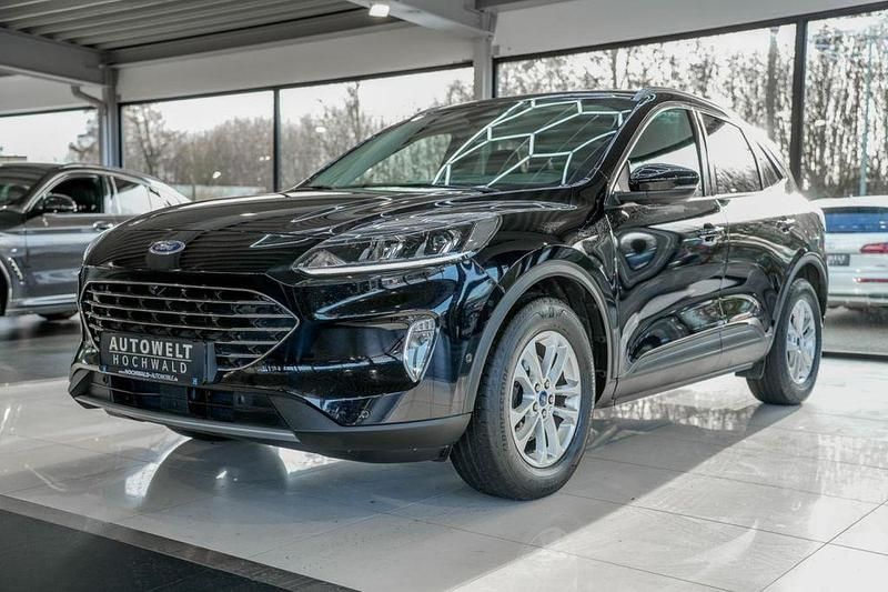 Gebraucht Ford Kuga Titanium 120 PS (88 kW) 2022 Schwarz SUV