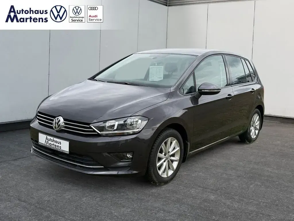 Gebraucht VW Golf VII LOUNGE 125 PS (91 kW) 2015 Limousine