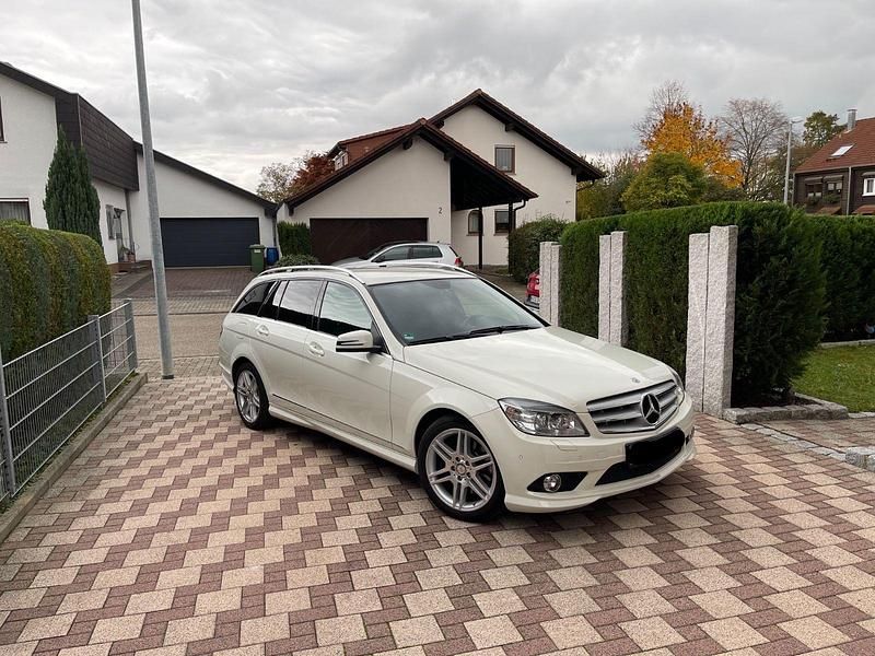 Weiß Gebraucht 2010 Mercedes C300 AMG Kombi | 9.900 € (Fairer Preis) - Bild 1/4