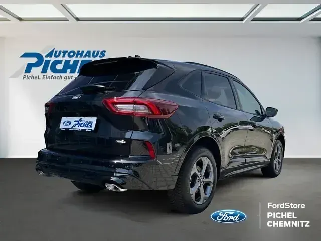 Gebraucht Ford Kuga ST-Line 242 PS (177 kW) 2025 Schwarz(metallic) SUV
