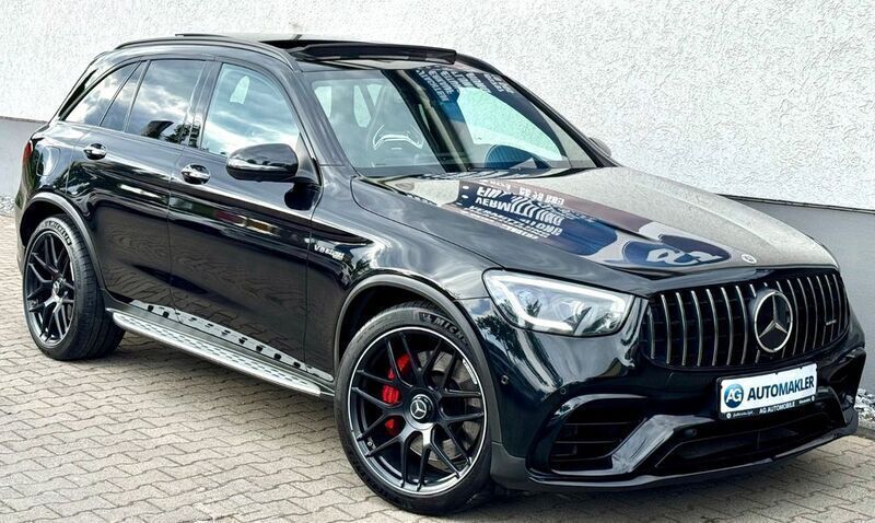 Obsidianschwarz metalliclack Gebraucht 2021 Mercedes GLC63 AMG AMG SUV | 59.900 € (Fairer Preis) - Bild 1/4