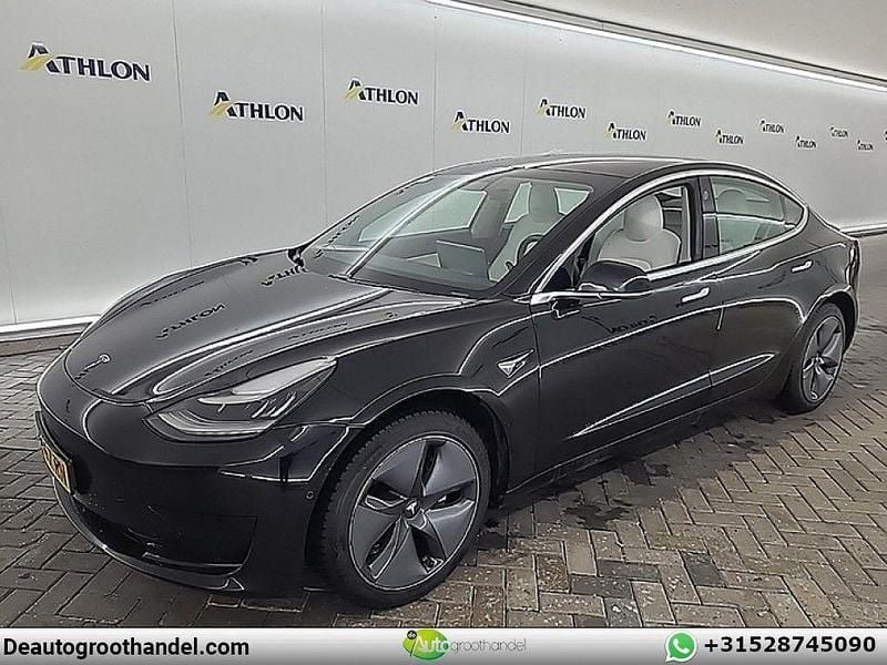 Schwarz Gebraucht 2019 Tesla Model 3 Standard Range Limousine | 15.609 € (Superpreis) - Bild 1/4
