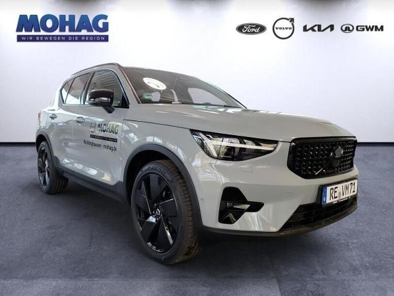 Gebraucht Volvo XC40 Plus 163 PS (119 kW) 2025 Grau SUV