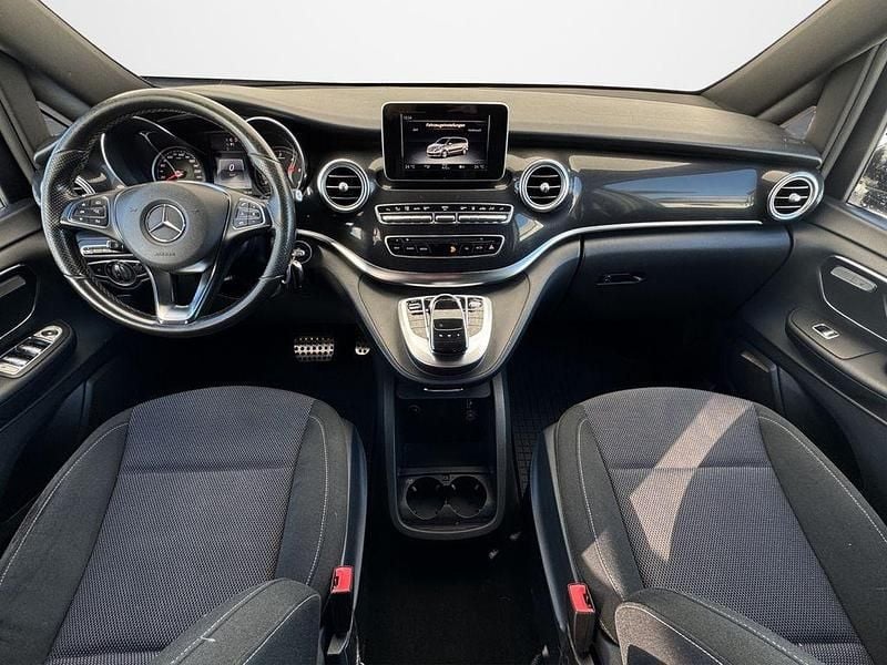 Gebraucht Mercedes V220 AMG 190 PS (139 kW) 2017 Schwarz Van / Kleinbus