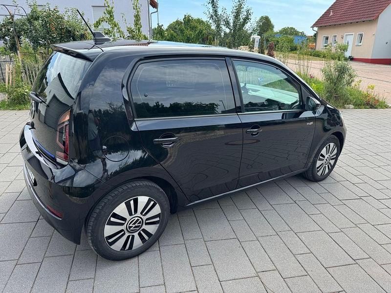 Gebraucht VW e-up! 61 kW (83 PS) 2020 Schwarz Kleinwagen