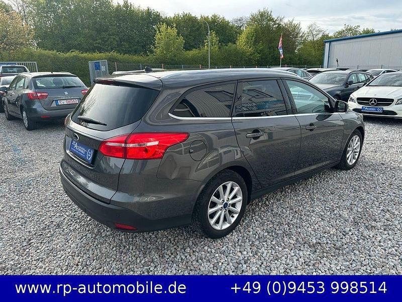 Usata Ford Focus Titanium 125 CV (91 kW) 2016 Grigio Berlina