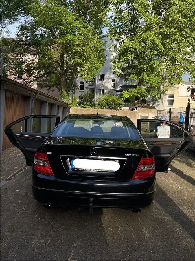Gebraucht Mercedes C350 Elegance 292 PS (214 kW) 2009 Schwarz Limousine