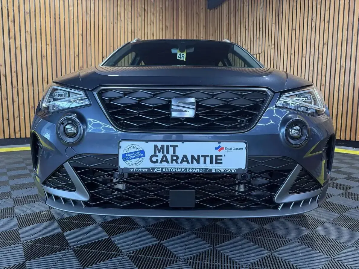 Gebraucht Seat Arona FR-Line 110 PS (80 kW) 2022 Magnetic grau SUV