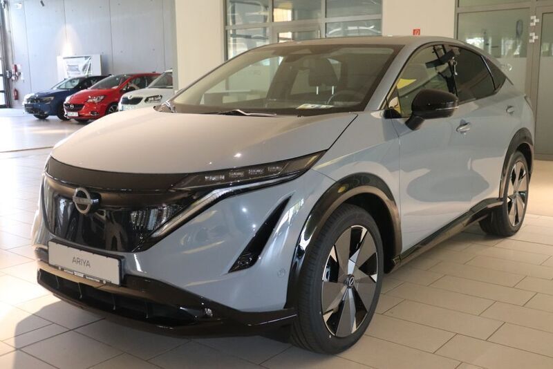 Grau Gebraucht 2024 Nissan Ariya Evolve SUV | 48.990 € (Etwas zu teuer) - Bild 1/4