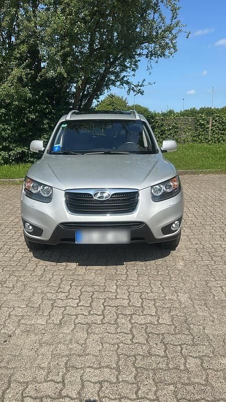 Grau Gebraucht 2011 Hyundai Santa Fe SUV | 12.500 € (Teuer) - Bild 1/4