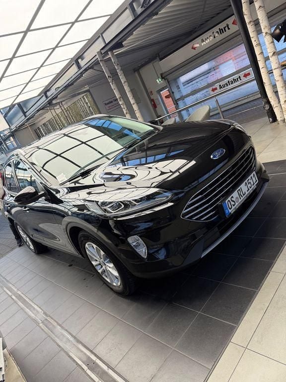Gebraucht Ford Kuga Titanium 190 PS (139 kW) 2020 Schwarz SUV