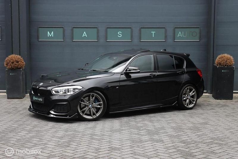 Schwarz Gebraucht 2017 BMW M140 M Performance Limousine | 36.740 € (Teuer) - Bild 1/4