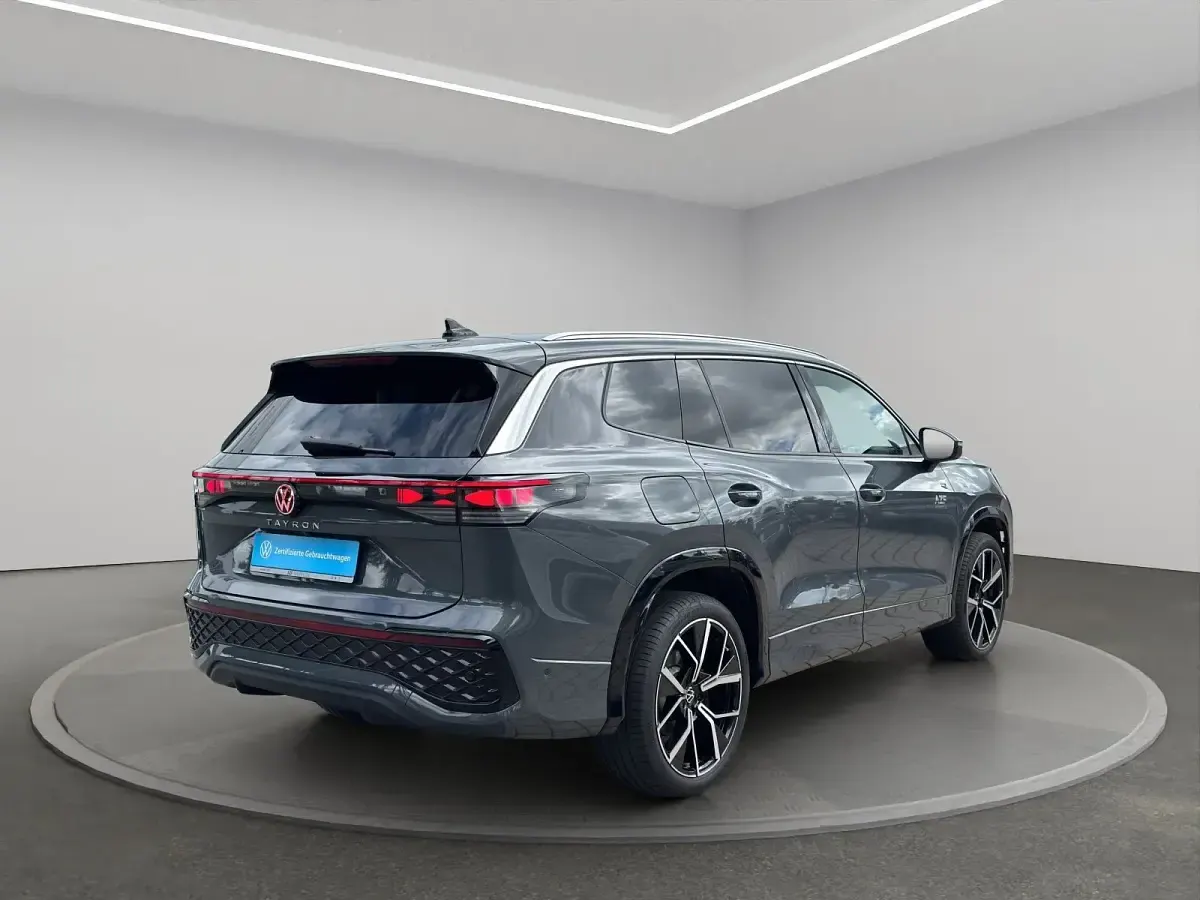 Gebraucht VW Tayron R-line 193 PS (141 kW) 2025 Delfingrau metallic SUV
