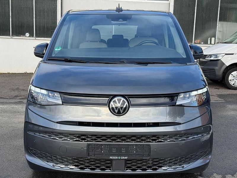 Gebraucht VW Multivan 150 PS (110 kW) 2022 Grau Van / Kleinbus