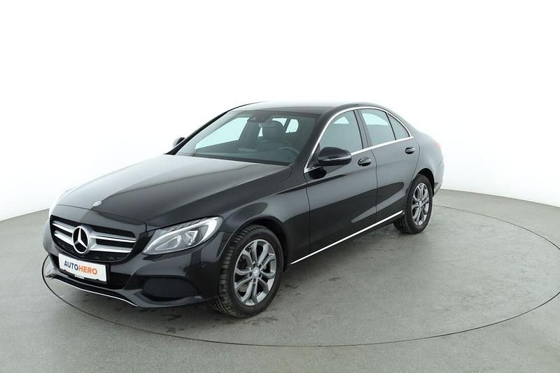 Schwarz Gebraucht 2016 Mercedes C220 Avantgarde Limousine | 23.780 € (Teuer) - Bild 1/3