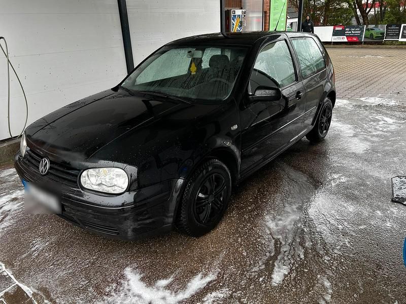 Gebraucht VW Golf IV 75 PS (55 kW) 2001 Schwarz Kleinwagen