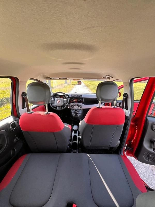 Gebraucht Fiat Panda 55 PS (40 kW) 2012 Rot Kleinwagen