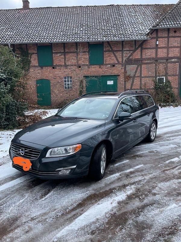 Gebraucht Volvo V70 Summum 181 PS (133 kW) 2014 Grau Kombi