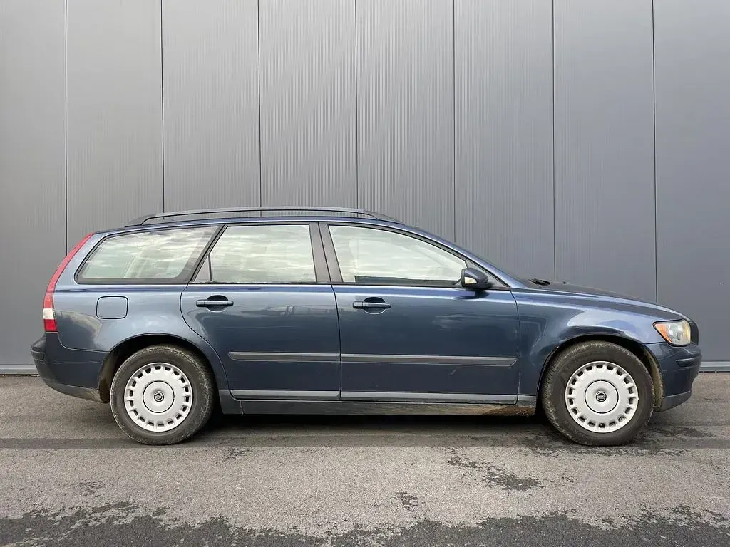 Gebraucht Volvo V50 109 PS (80 kW) 2005 Blau Kombi