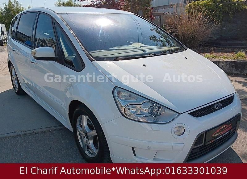 Weiß Gebraucht 2009 Ford S-MAX Titanium S Van / Kleinbus | 8.999 € - Bild 1/4
