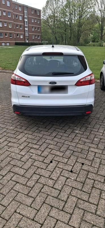 Second-hand Ford Focus 115 CP (84 kW) 2014 Alb Break