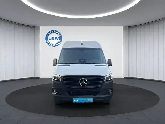 Używany Mercedes Sprinter 170 KM (125 kW) 2024 Biały Van