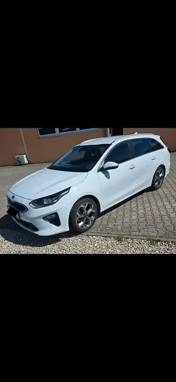Gebraucht Kia Ceed Sportswagon Vision 136 PS (100 kW) 2020 Weiß Kombi