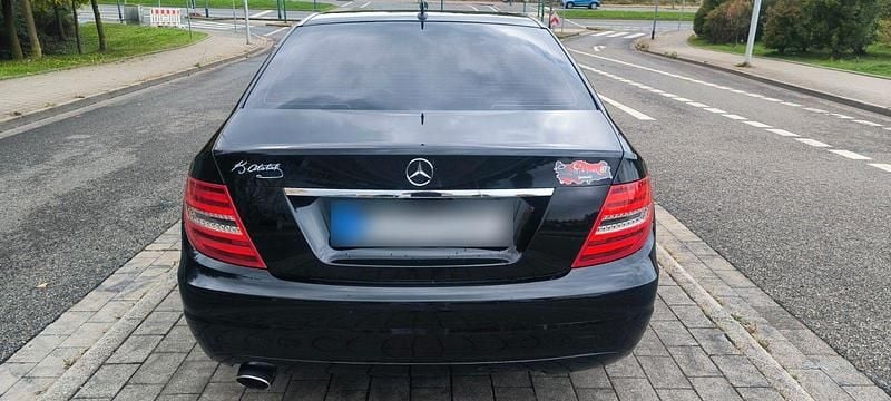 Gebraucht Mercedes C220 Elegance 170 PS (125 kW) 2013 Schwarz Limousine