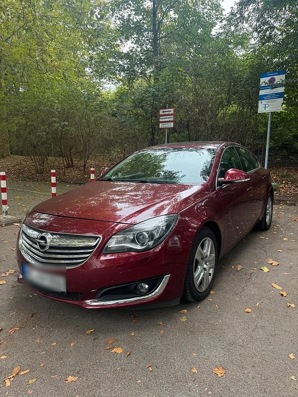 Rot Gebraucht 2016 Opel Insignia Limousine | 8.999 € - Bild 1/4