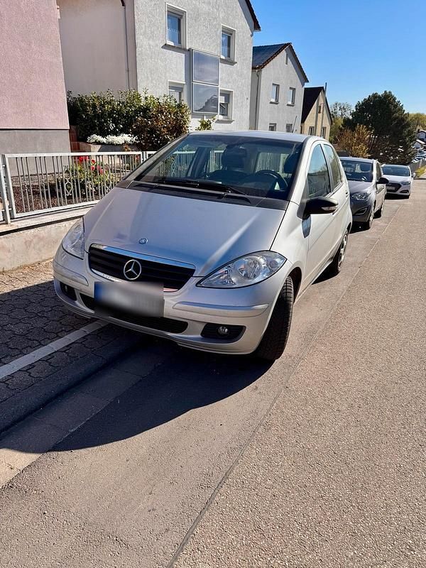 Gebraucht Mercedes A150 95 PS (69 kW) 2007 Silber Limousine