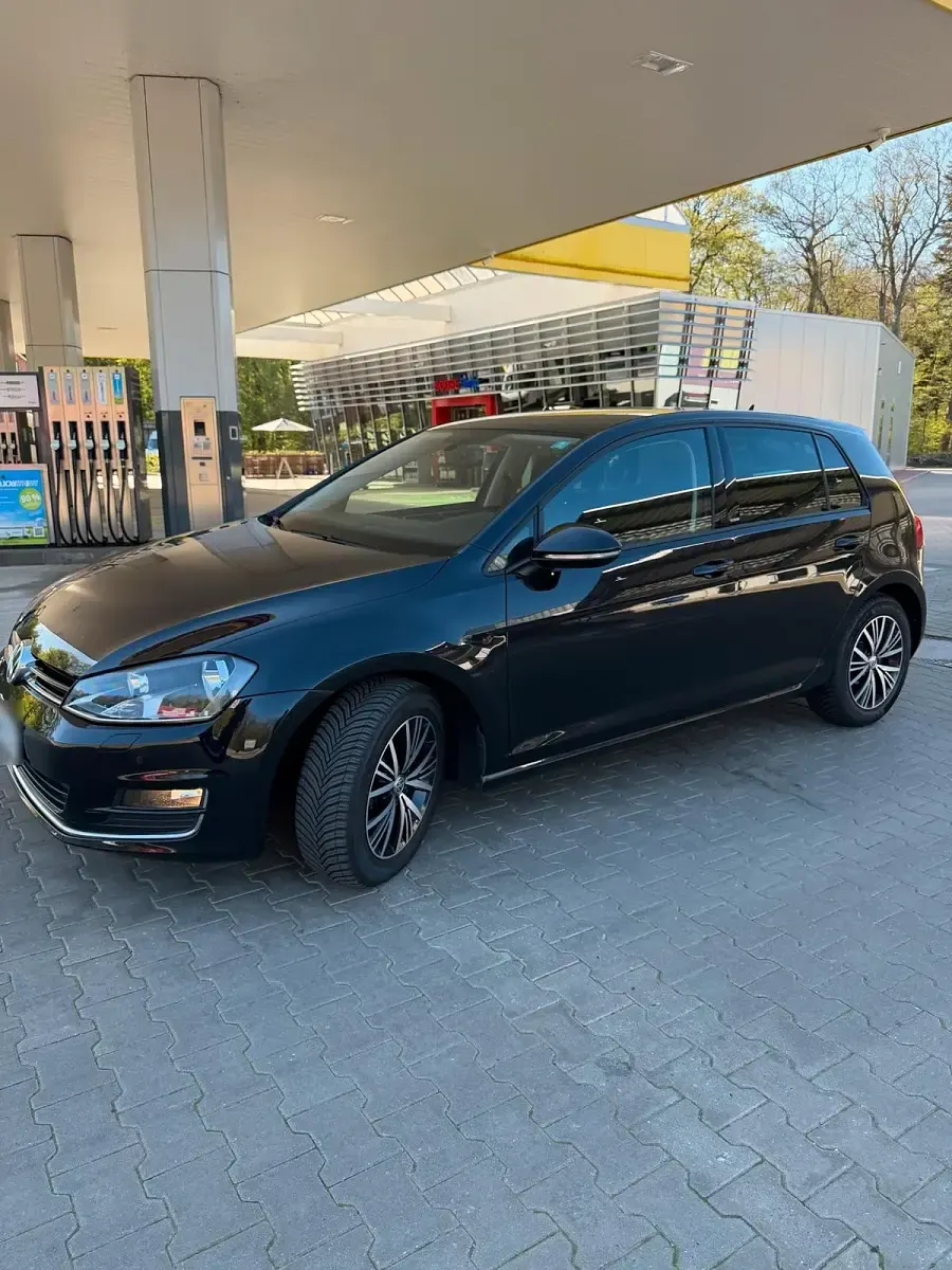 Gebraucht VW Golf VII Allstar 150 PS (110 kW) 2016 Schwarz Limousine
