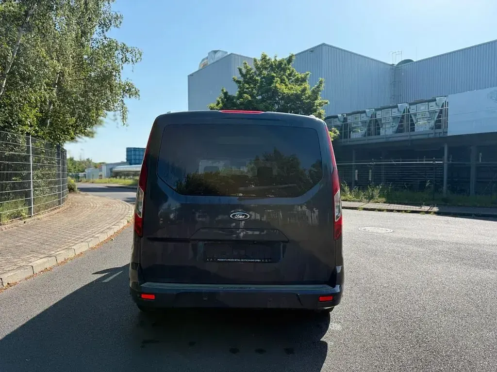 Gebraucht Ford Tourneo Connect 150 PS (110 kW) 2014 Grau Van / Kleinbus