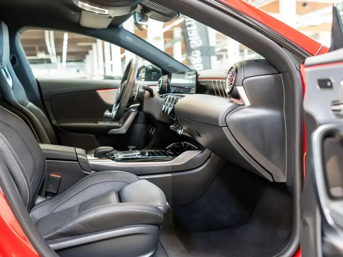 Gebraucht Mercedes CLA45 AMG AMG 422 PS (310 kW) 2021 Rot Coupé