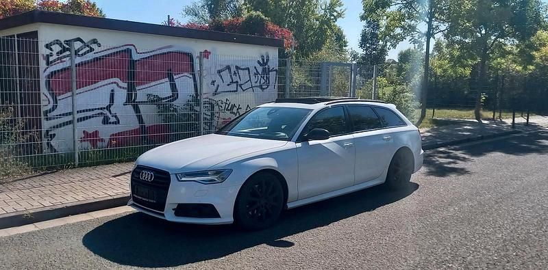 Weiß Gebraucht 2016 Audi A6 Competition Kombi | 24.499 € - Bild 1/4