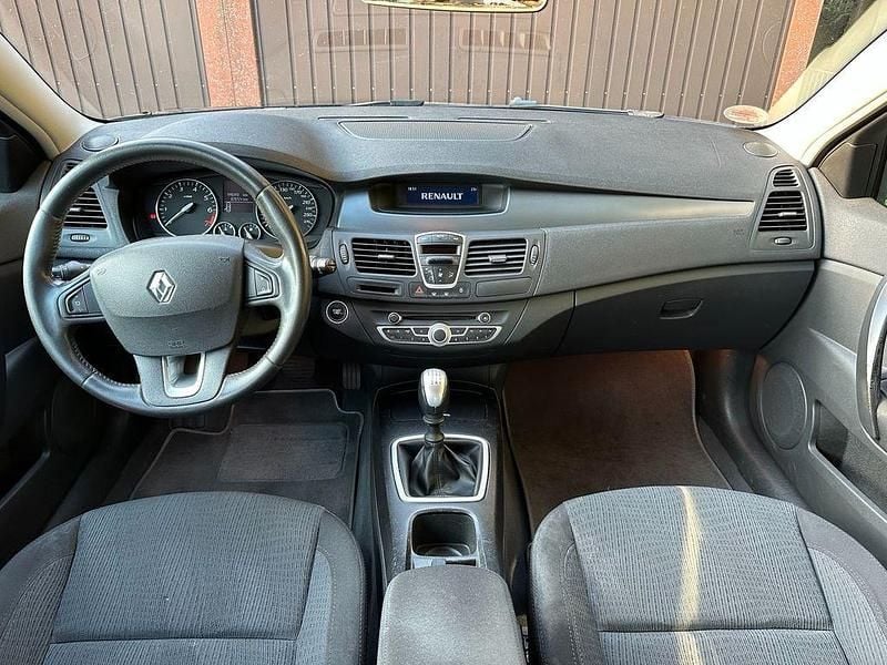 Gebraucht Renault Laguna III Expression 110 PS (80 kW) 2009 Blau Limousine