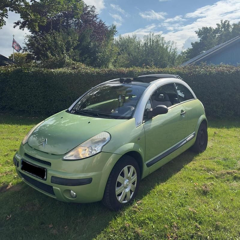 Grün Gebraucht 2003 Citroën C3 Pluriel Cabrio | 700 € (Fairer Preis) - Bild 1/4