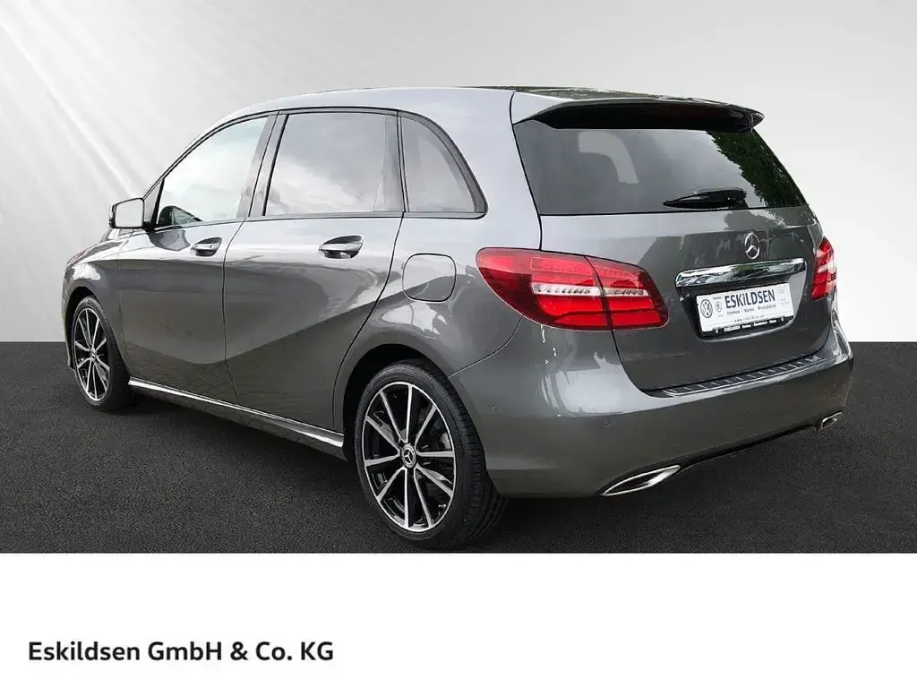 Gebraucht Mercedes B220 184 PS (135 kW) 2018 Grau Van / Kleinbus