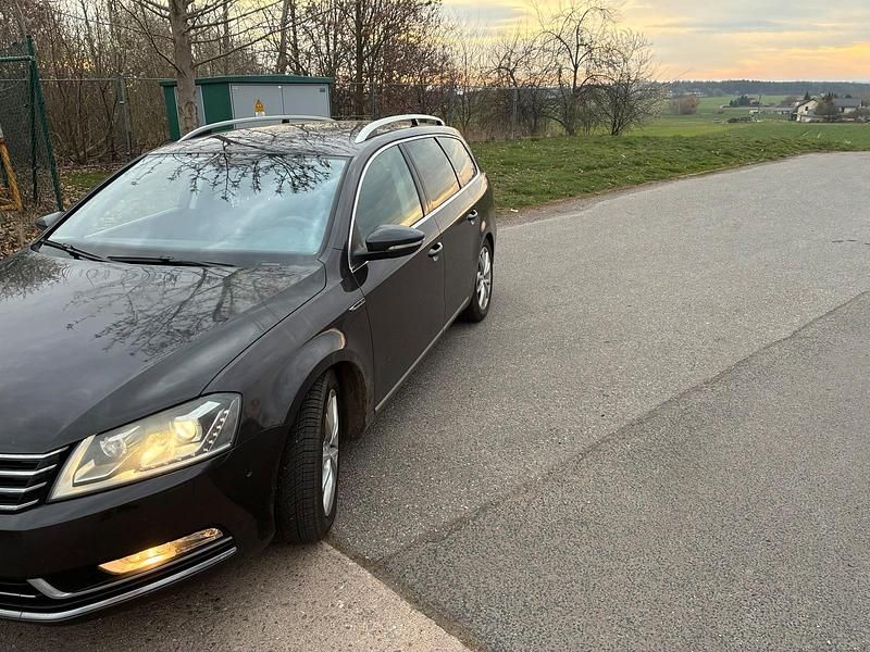 Gebraucht VW Passat R-line 170 PS (125 kW) 2011 Braun Kombi