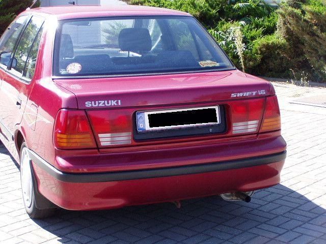 Gebraucht Suzuki Swift GLX 92 PS (67 kW) 1995 Rot Limousine