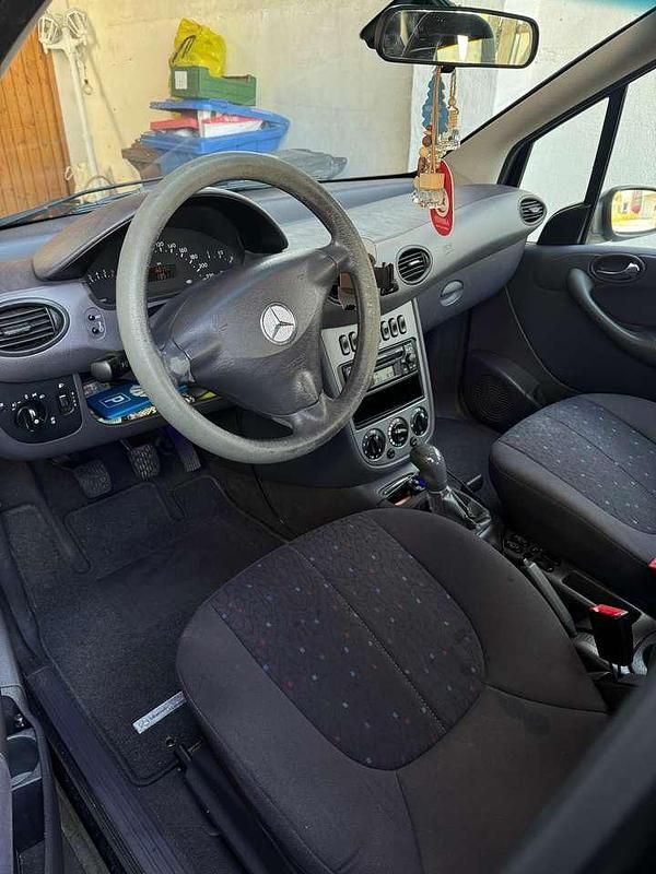 Gebraucht Mercedes A160 102 PS (75 kW) 2003 Schwarz Limousine