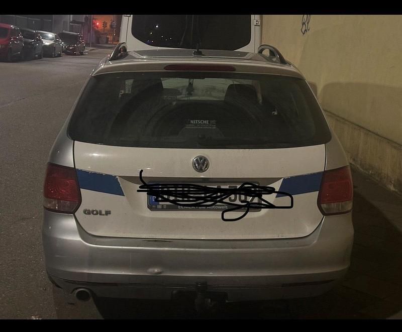 Gebraucht VW Golf VI 140 PS (102 kW) 2010 Silber Kleinwagen