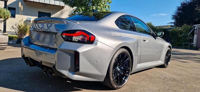 Grau Gebraucht 2025 BMW M2 Coupé | 72.900 € (Fairer Preis) - Bild 1/4