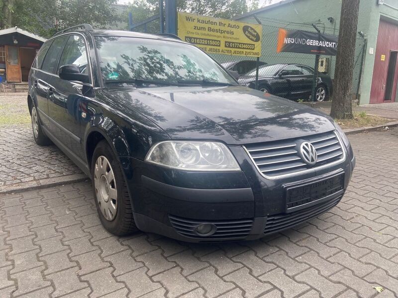 Schwarz Gebraucht 2002 VW Passat Comfortline Kombi | 790 € (Fairer Preis) - Bild 1/4