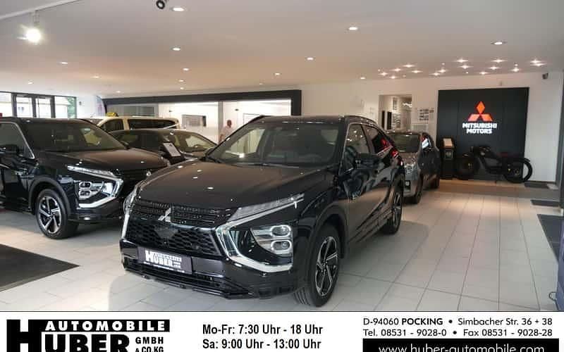 Pantherschwarz perleffekt Gebraucht 2024 Mitsubishi Eclipse Cross Top SUV | 34.490 € (Teuer) - Bild 1/4