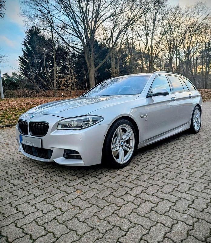 Silber Gebraucht 2013 BMW 530 M Sport Kombi | 14.900 € (Etwas zu teuer) - Bild 1/4