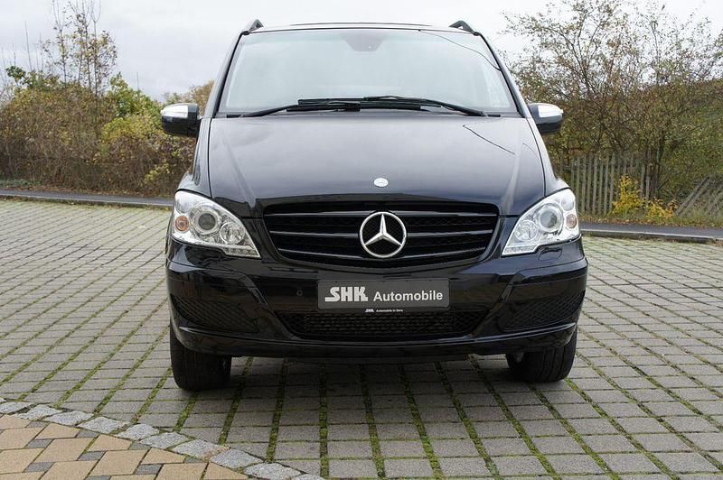 Gebraucht Mercedes Viano 163 PS (119 kW) 2013 Schwarz Van / Kleinbus
