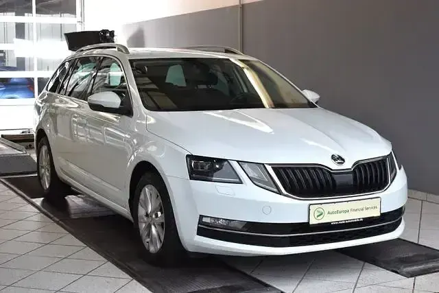 Gebraucht Skoda Octavia Style 150 PS (110 kW) 2019 Weiß Limousine