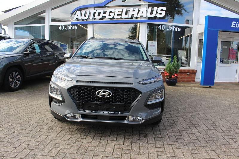 Grau Gebraucht 2020 Hyundai Kona Trend SUV | 22.100 € (Etwas zu teuer) - Bild 1/4