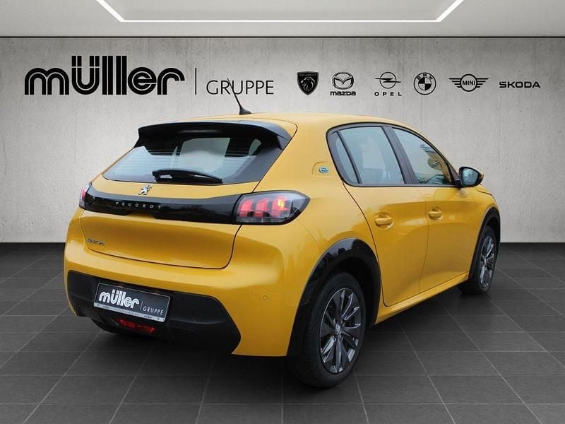 Gebraucht Peugeot e-208 Active 100 kW (136 PS) 2021 Gelb Kleinwagen