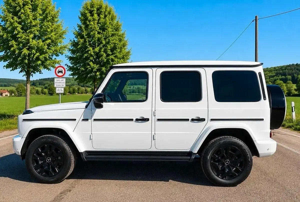 Gebraucht Mercedes G450 Night 367 PS (269 kW) 2025 Weiß SUV